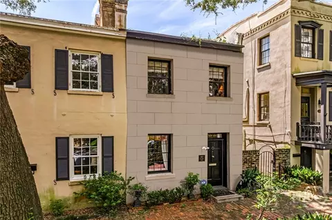 407 E Jones St, Savannah, GA 31401