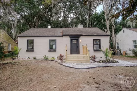 9 Oleander Ave, Savannah, GA 31401