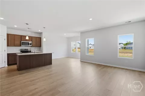 Living - 183 Daylily Dr, Springfield, GA 31329 photo 1 of 1