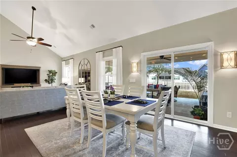 Dining - 17 Belle Gate Ct, Pooler, GA 31322 photo 4 of 5