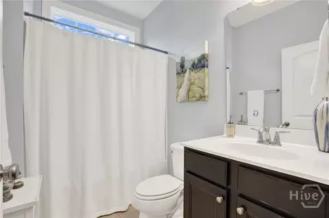 Bath - 17 Belle Gate Ct, Pooler, GA 31322 photo 4 of 5