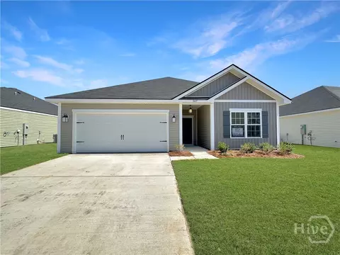 167 Juniper Dr, Hinesville, GA 31313