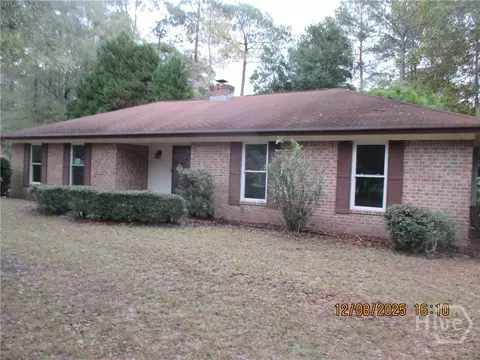 908 Kings Rd, Hinesville, GA 31313