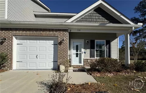 576 Governor Treutlen Cir, Pooler, GA 31322