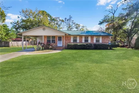 9 Cherry St, Hinesville, GA 31313