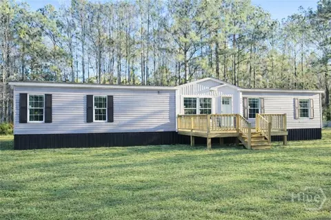 919 Bradwell Dunham Rd, Ludowici, GA 31316