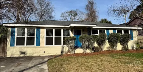 2052 E 42nd St, Savannah, GA 31404