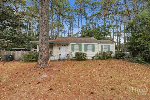 57 Pine Valley Rd, Savannah, GA 31404