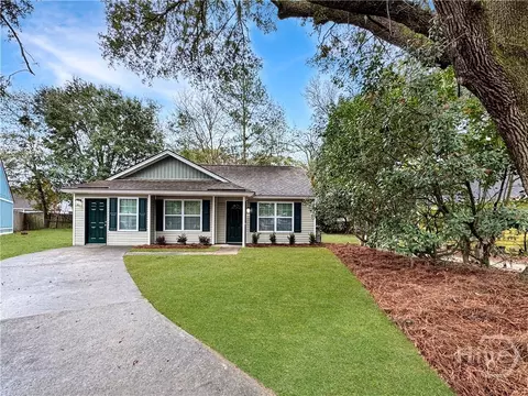 33 Quail Forest Dr, Savannah, GA 31419