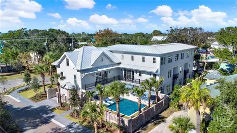 104 17th St, Tybee Island, GA 31328