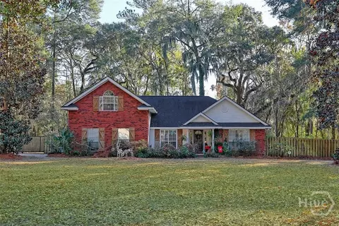 346 Sayle Ln, Richmond Hill, GA 31324