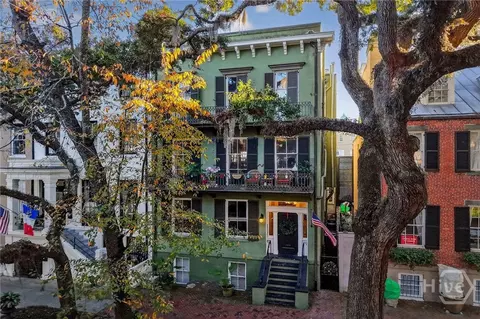 15 E Jones St #3B, Savannah, GA 31401