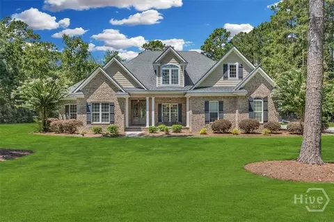 382 Savannah Rd, Richmond Hill, GA 31324