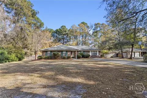616 Sandy Run Dr, Hinesville, GA 31313