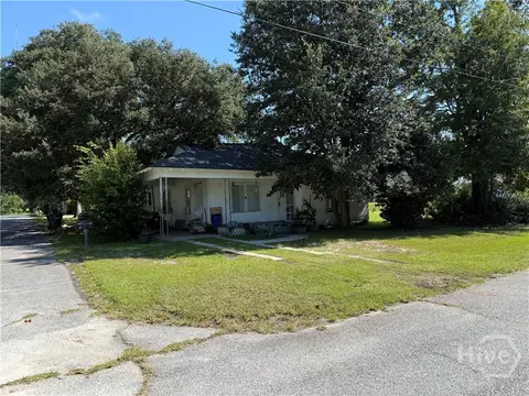 301 Park Ave, Pembroke, GA 31321
