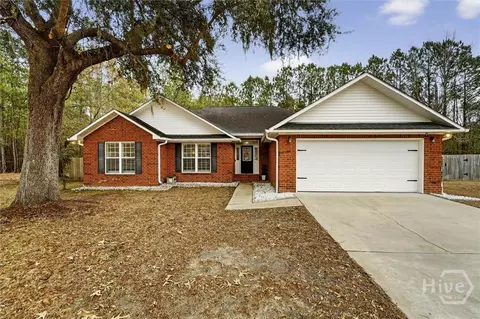 57 Carrie St, Allenhurst, GA 31301