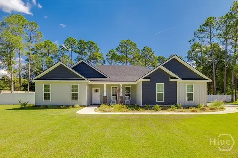 200 W Melody Dr, Jesup, GA 31545