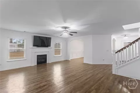 Living - 109 E Long St, Rincon, GA 31326 photo 1 of 5