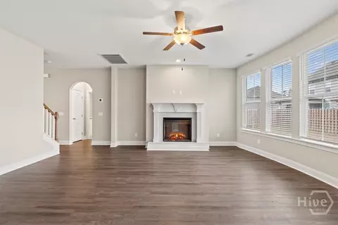 Living - 4 Cottonfield Dr, Guyton, GA 31312 photo 5 of 9