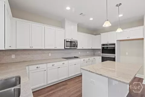 Kitchen - 4 Cottonfield Dr, Guyton, GA 31312 photo 3 of 4