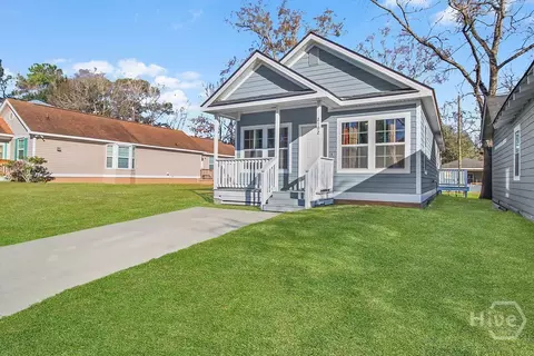 2102 Paige Ave, Savannah, GA 31405