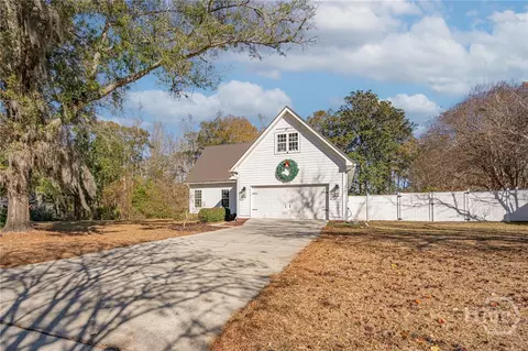 235 Hawk Hammock Dr, Springfield, GA 31329