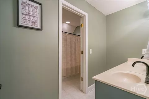 Bath - 235 Hawk Hammock Dr, Springfield, GA 31329 photo 5 of 8
