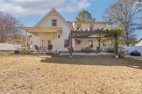 Exterior - 235 Hawk Hammock Dr, Springfield, GA 31329 photo 7 of 8