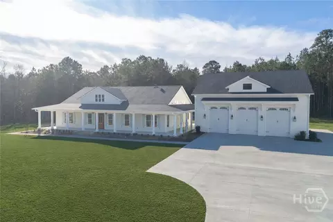 402 Cypress St, Bloomingdale, GA 31302