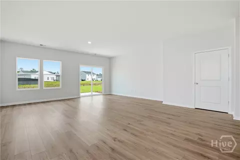Living - 181 Daylily Dr, Springfield, GA 31329 photo 3 of 4