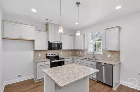 Kitchen - 5 Oakmont Dr, Guyton, GA 31312 photo 5 of 5