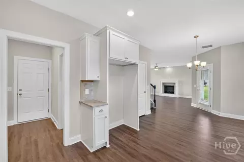 Entry Way - 4 St Anne Ct, Guyton, GA 31312 photo 3 of 6