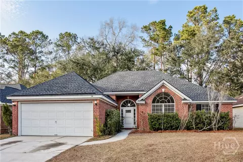 391 Shady Oak Cir, Richmond Hill, GA 31324