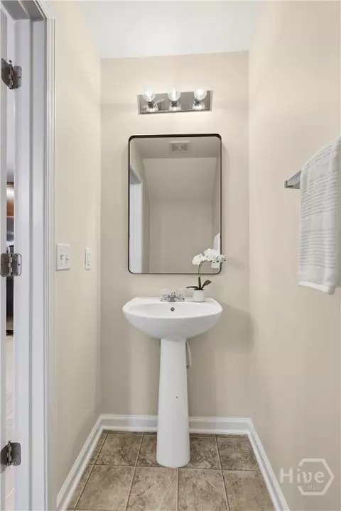 Entry Way - 19 Timber Crest Ct, Savannah, GA 31407 photo 1 of 2