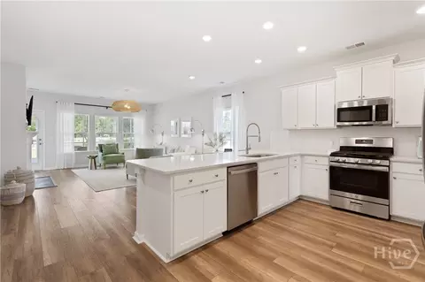 Kitchen - 768 Blue Moon Xing, Pooler, GA 31322 photo 1 of 2