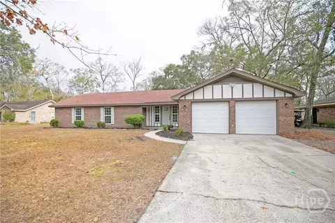 183 Mackay Dr, Richmond Hill, GA 31324
