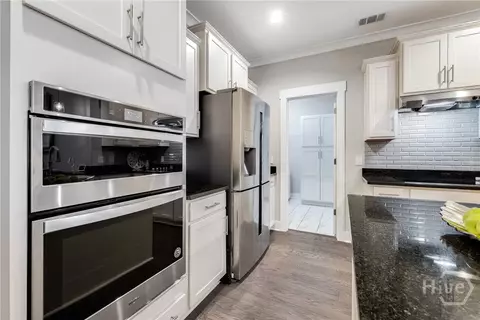 Kitchen - 119 Danbury Ct, Pooler, GA 31322 photo 4 of 5
