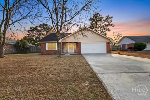 13 Longleaf Cir, Pooler, GA 31322