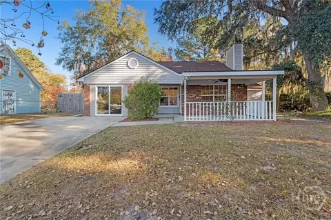 207 Whippoorwill Ln E, Richmond Hill, GA 31324