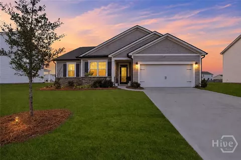 564 Foxtail Dr, Richmond Hill, GA 31324