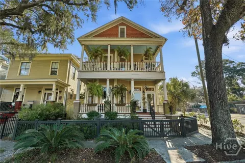 321 W 39th St, Savannah, GA 31401