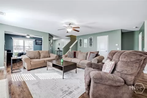 Living - 112 Bridgewood Dr, Springfield, GA 31329 photo 1 of 3