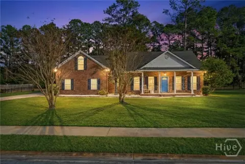 131 Brigham Dr, Richmond Hill, GA 31324