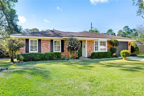 6 Prince Charles Ct, Savannah, GA 31406