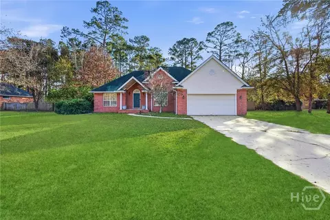 723 Oxford Dr, Richmond Hill, GA 31324