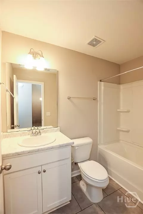Bath - 124 Annie Dr, Guyton, GA 31312 photo 5 of 5