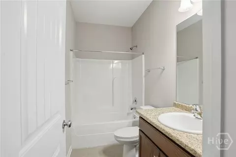 Bath - 415 Olde Ivey Sq, Pooler, GA 31322 photo 2 of 2