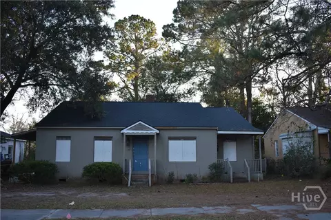 1213 E 55th St, Savannah, GA 31404