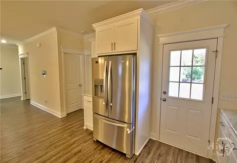 Kitchen - 455 Bluff Rd, Jesup, GA 31545 photo 3 of 3