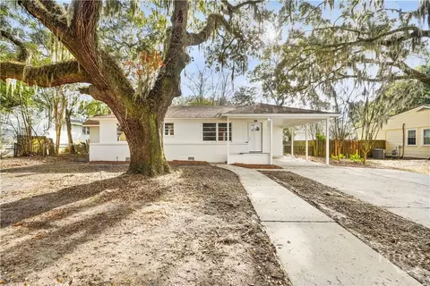 2105 E 60th St, Savannah, GA 31404